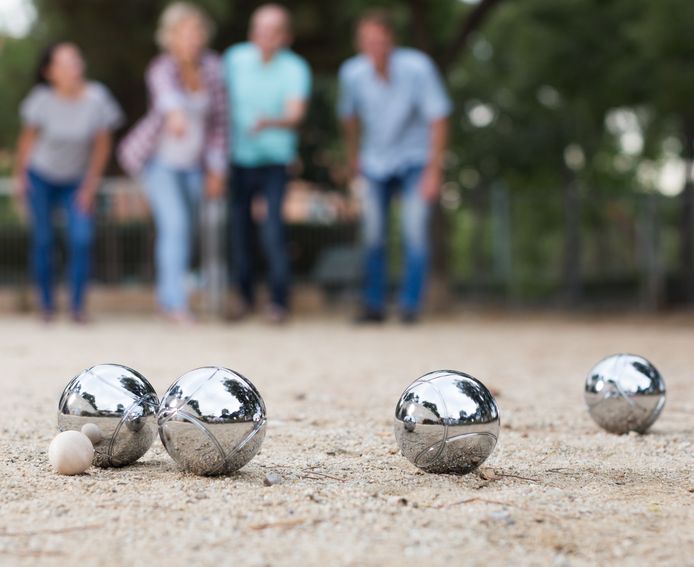 Jeu-des-boules-setje-huren.jpeg